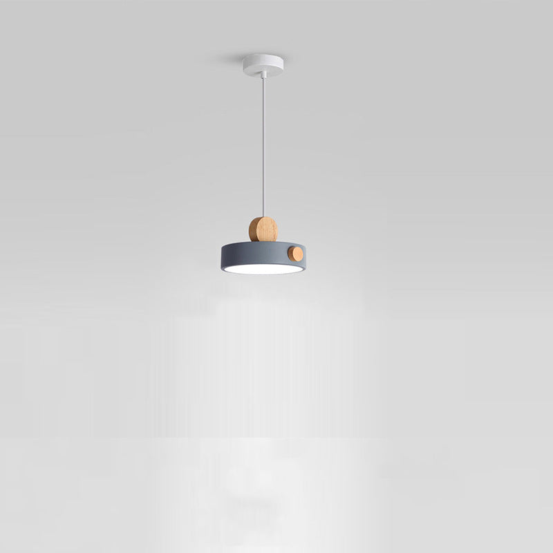 Zeitgenössische skandinavische Metall Gummi Holz Acryl Runde LED Pendelleuchte für das Esszimmer