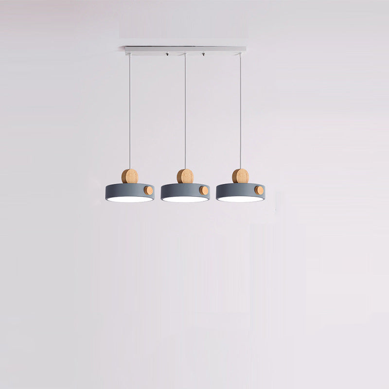 Zeitgenössische skandinavische Metall Gummi Holz Acryl Runde LED Pendelleuchte für das Esszimmer