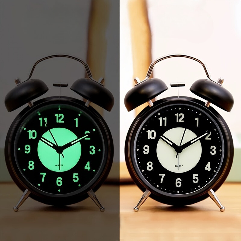 LuminousTime - Elegante Metallwecker mit sanfter Beleuchtung für friedliche Morgen und Nächte