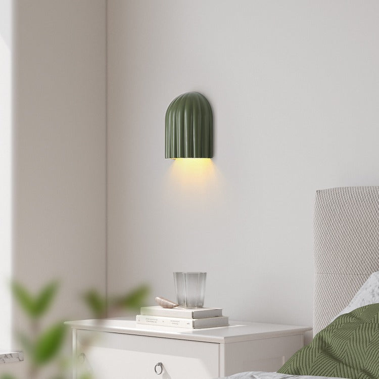 Zeitgenössischer Kreativer Creme Halbkreis Vertikale Streifen Eisen Lampenschirm 2 - Licht Wandleuchte Für Schlafzimmer