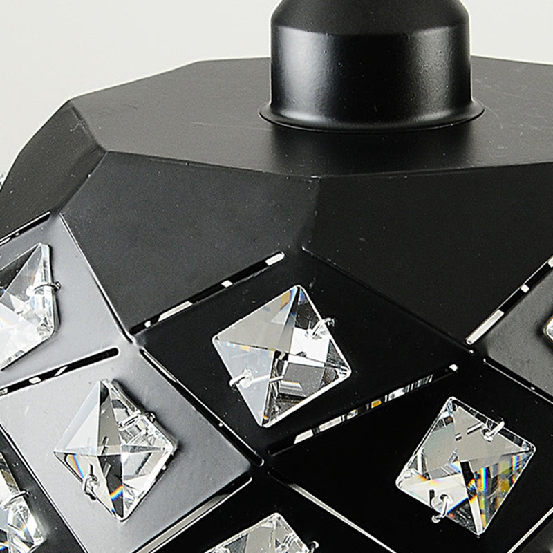 Zeitgenössische skandinavische Rhombus-Ananas zerdrückte Diamanten Scheibenbasis Hardware Kristall 1-Licht Pendelleuchte für das Wohnzimmer