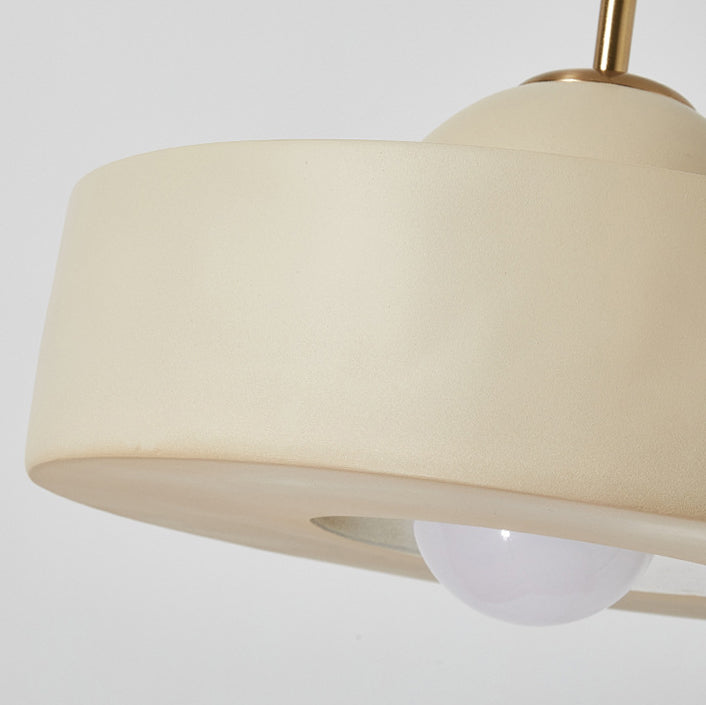 Zeitgenössische skandinavische Eisenharz runde 1-Licht Pendelleuchte für das Wohnzimmer