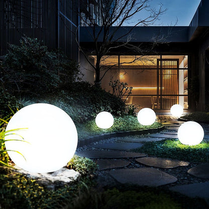 Wetterfestes Kugelförmiges LED Gartenlicht mit 16 Farben und Fernbedienung - Perfekt für Garten, Veranda & Party
