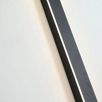 Lineare schwarze minimalistische LED-Außenwandleuchte